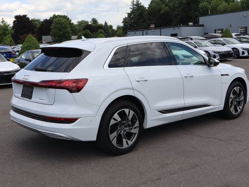 Used 2021 Audi e-tron Premium Plus w/ Premium Plus Package AWD/4WD image 5