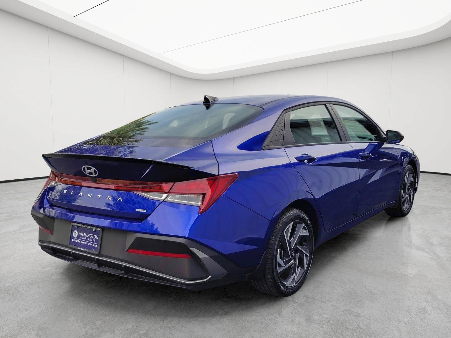 Used 2025 Hyundai Elantra SEL FWD image 31