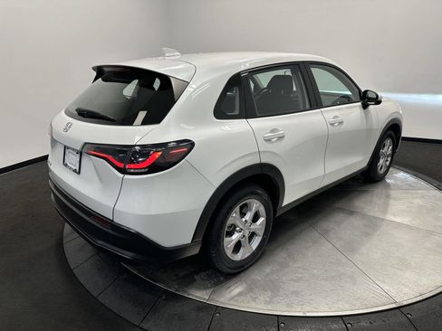 Certified 2024 Honda HR-V LX image 7
