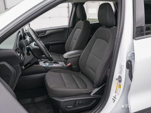 Certified 2023 Ford Escape Active AWD/4WD image 11