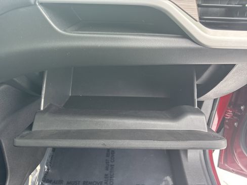 Used 2021 GMC Terrain SLE w/ Driver Convenience Package image 32