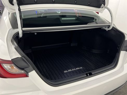 Used 2025 Toyota Camry SE image 26