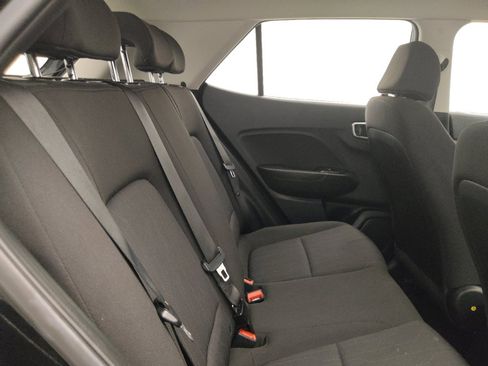 Used 2021 Hyundai Venue SE FWD image 19