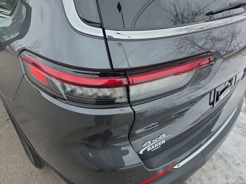 New 2025 Jeep Grand Cherokee L Limited w/ Trailer Tow Package image 37