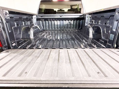 Used 2021 Chevrolet Silverado 1500 LT AWD/4WD image 34