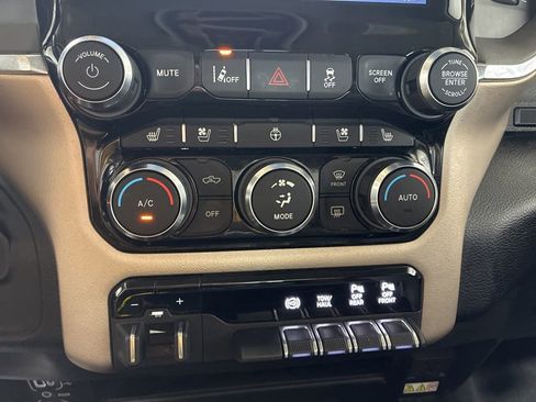 Used 2024 RAM 2500 Laramie w/ Safety Group AWD/4WD image 20