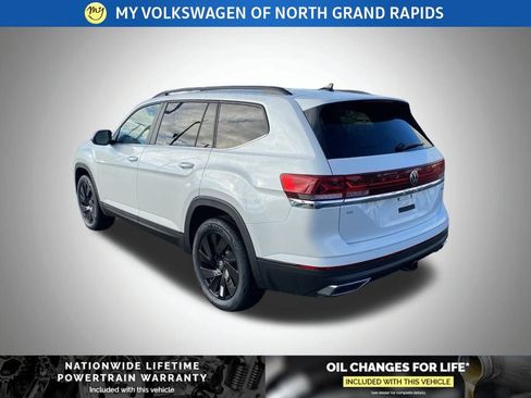 New 2026 Volkswagen Atlas SE image 17
