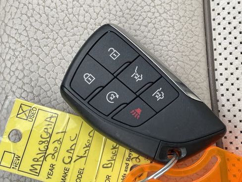 Used 2021 GMC Yukon XL Denali w/ Denali Ultimate Package image 38