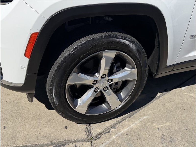 Used 2021 Jeep Grand Cherokee L Limited w/ Luxury Tech Group II AWD/4WD image 11