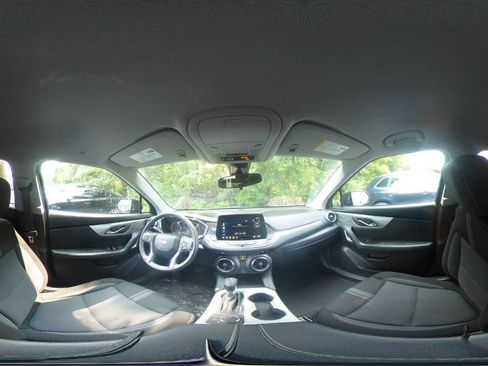 Used 2025 Chevrolet Blazer LT FWD image 37
