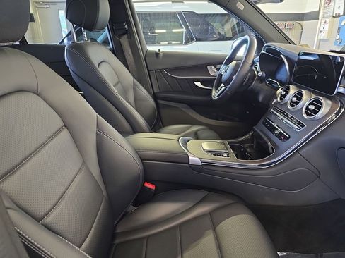 Certified 2022 Mercedes-Benz GLC 300 4MATIC image 11