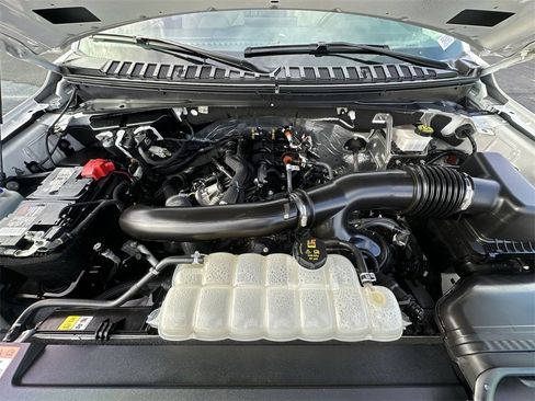 Used 2023 Ford Expedition Limited image 27