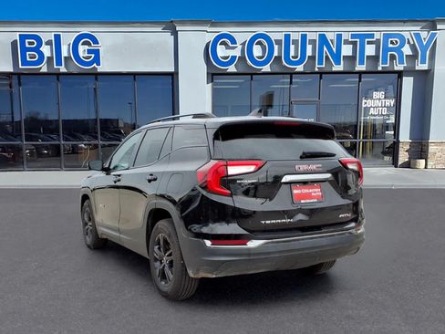 Used 2023 GMC Terrain AT4 AWD/4WD image 3