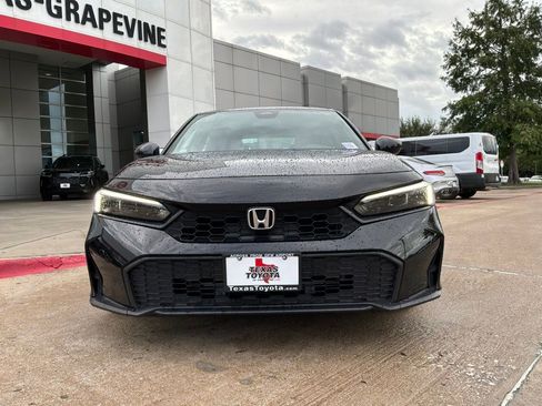 Used 2025 Honda Civic Sport image 3