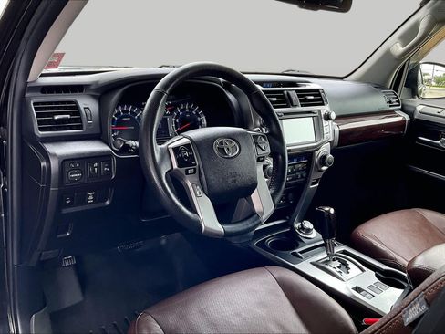 Used 2014 Toyota 4Runner Limited AWD/4WD image 18