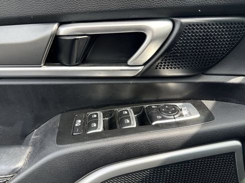Used 2021 Kia Telluride S FWD image 13