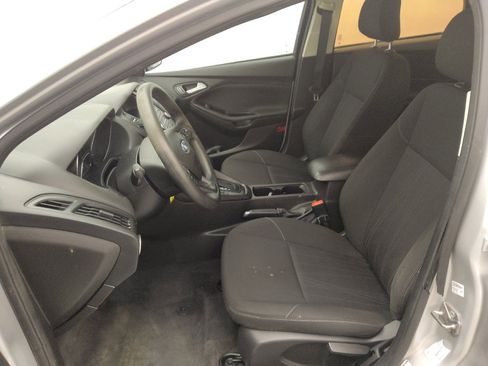 Used 2018 Ford Focus SE image 17