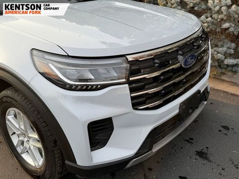 Used 2025 Ford Explorer Active image 14