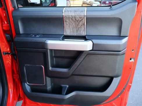 Used 2019 Ford F250 Lariat w/ Chrome Package image 23