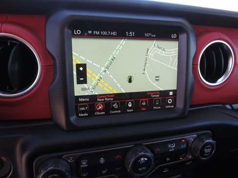 Used 2023 Jeep Wrangler Unlimited Rubicon 4xe AWD/4WD image 18