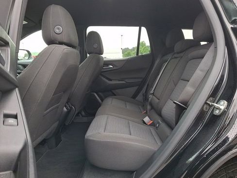 Used 2026 Chevrolet Equinox LT FWD image 10