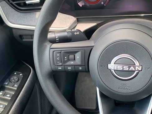 New 2026 Nissan Kicks SV w/ Cold Weather Package FWD image 10