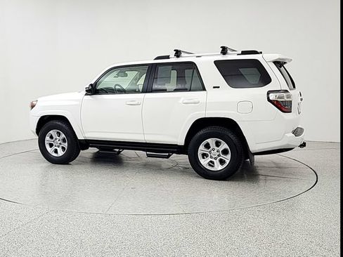 Used 2021 Toyota 4Runner SR5 Premium w/ Moonroof Package AWD/4WD image 7