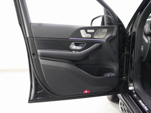 Certified 2025 Mercedes-Benz GLS 450 4MATIC image 18