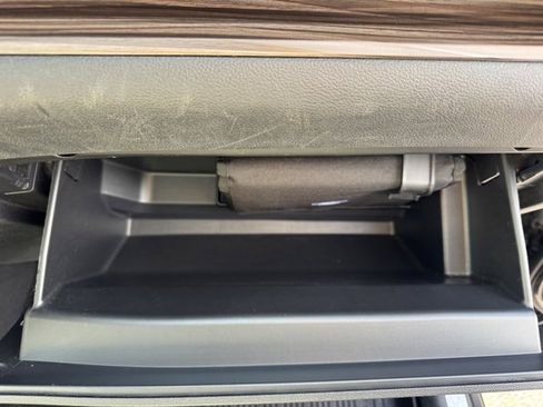 Used 2020 Ford Explorer Limited image 42