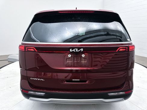 Certified 2024 Kia Carnival LX image 13