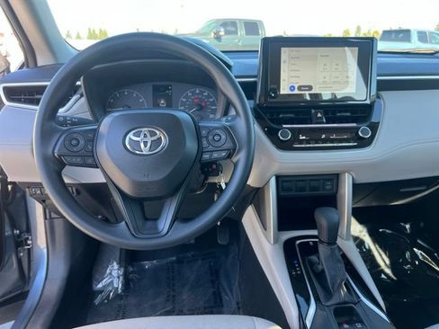 Used 2024 Toyota Corolla Cross L FWD image 13