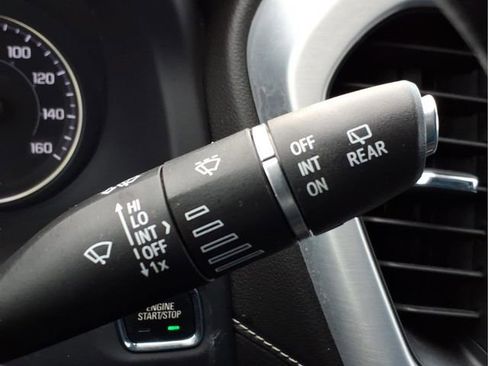 Used 2023 GMC Acadia SLE w/ Driver Convenience Package image 29