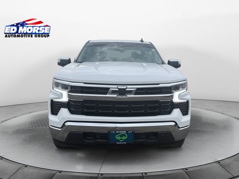 Certified 2024 Chevrolet Silverado 1500 LT w/ Z71 Off-Road Package AWD/4WD image 8
