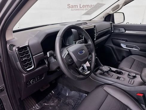 Used 2024 Ford Ranger Lariat w/ Trailer Tow Package image 9