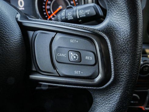 Used 2018 Jeep Wrangler Unlimited Sport image 20
