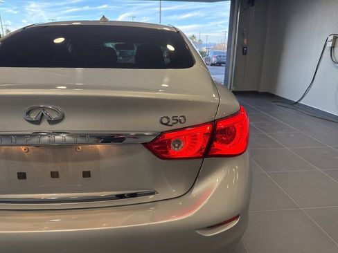 Used 2017 INFINITI Q50 3.0t Premium w/ Cargo Package (L95) image 9