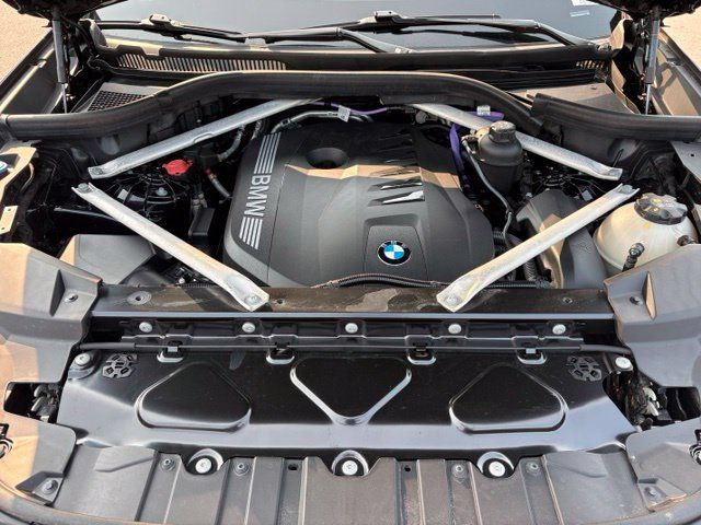 Used 2026 BMW X5 xDrive40i AWD/4WD image 22