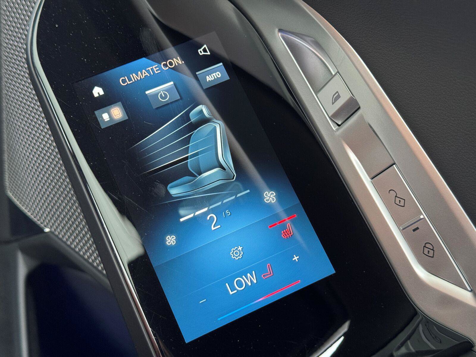 Used 2024 BMW i7 xDrive60 AWD/4WD image 42