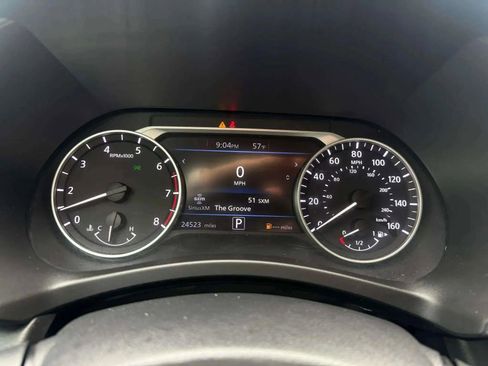 Used 2023 Nissan Sentra SR w/ Electronics Package image 18