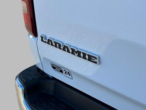 Used 2020 RAM 1500 Laramie AWD/4WD image 13