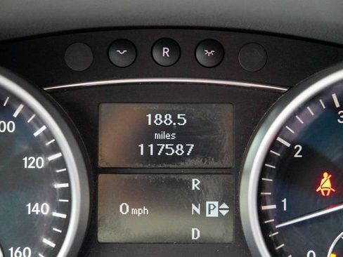 Used 2007 Mercedes-Benz ML 500 4MATIC image 34