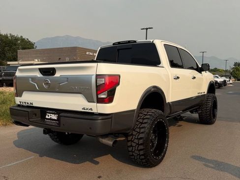 Used 2021 Nissan Titan Platinum Reserve w/ Moonroof Package AWD/4WD image 9