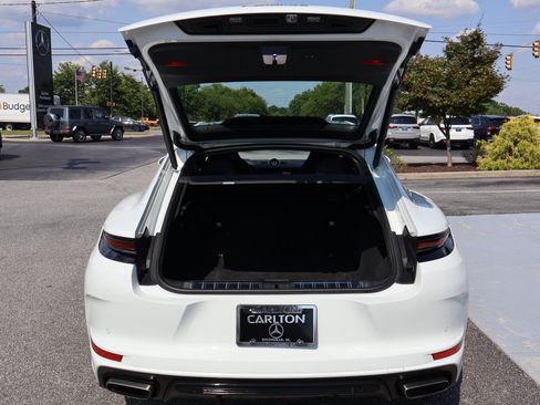 Used 2025 Porsche Panamera RWD image 23