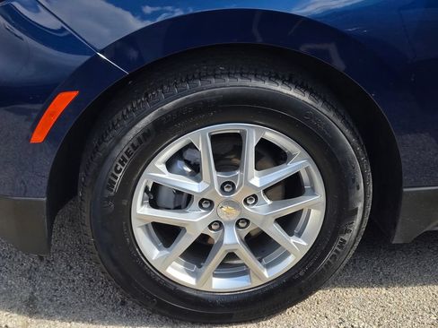 Used 2022 Chevrolet Equinox LT FWD image 23