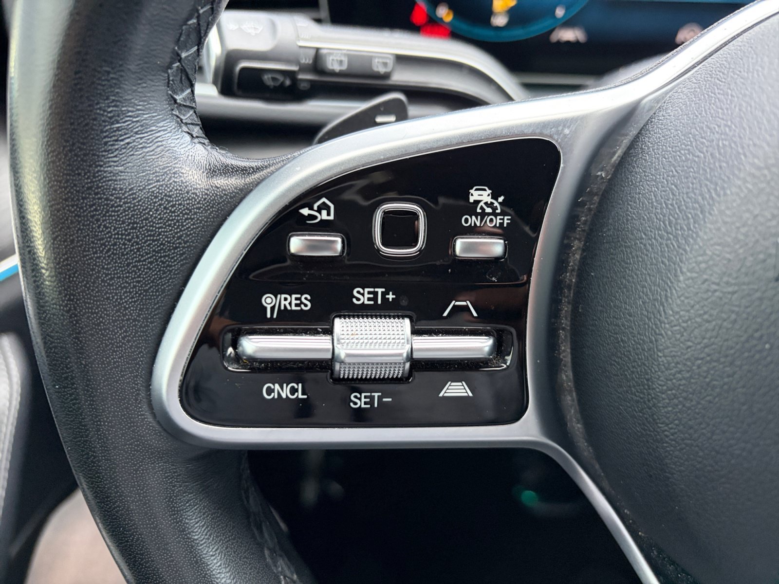 Used 2022 Mercedes-Benz GLE 350 4MATIC image 27
