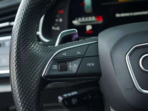 Used 2021 Audi RS Q8 w/ Luxury Package image 42