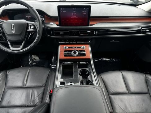 Certified 2024 Lincoln Aviator Reserve w/ Elements Package Plus AWD/4WD image 15