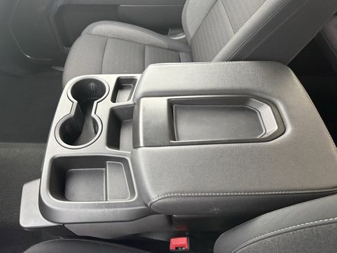 Used 2025 Chevrolet Silverado 1500 LT image 32