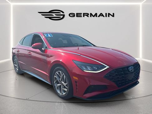 Used 2021 Hyundai Sonata SEL FWD image 2