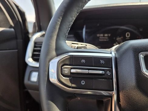 Used 2026 GMC Acadia Elevation w/ Elevation Premium Package FWD image 27